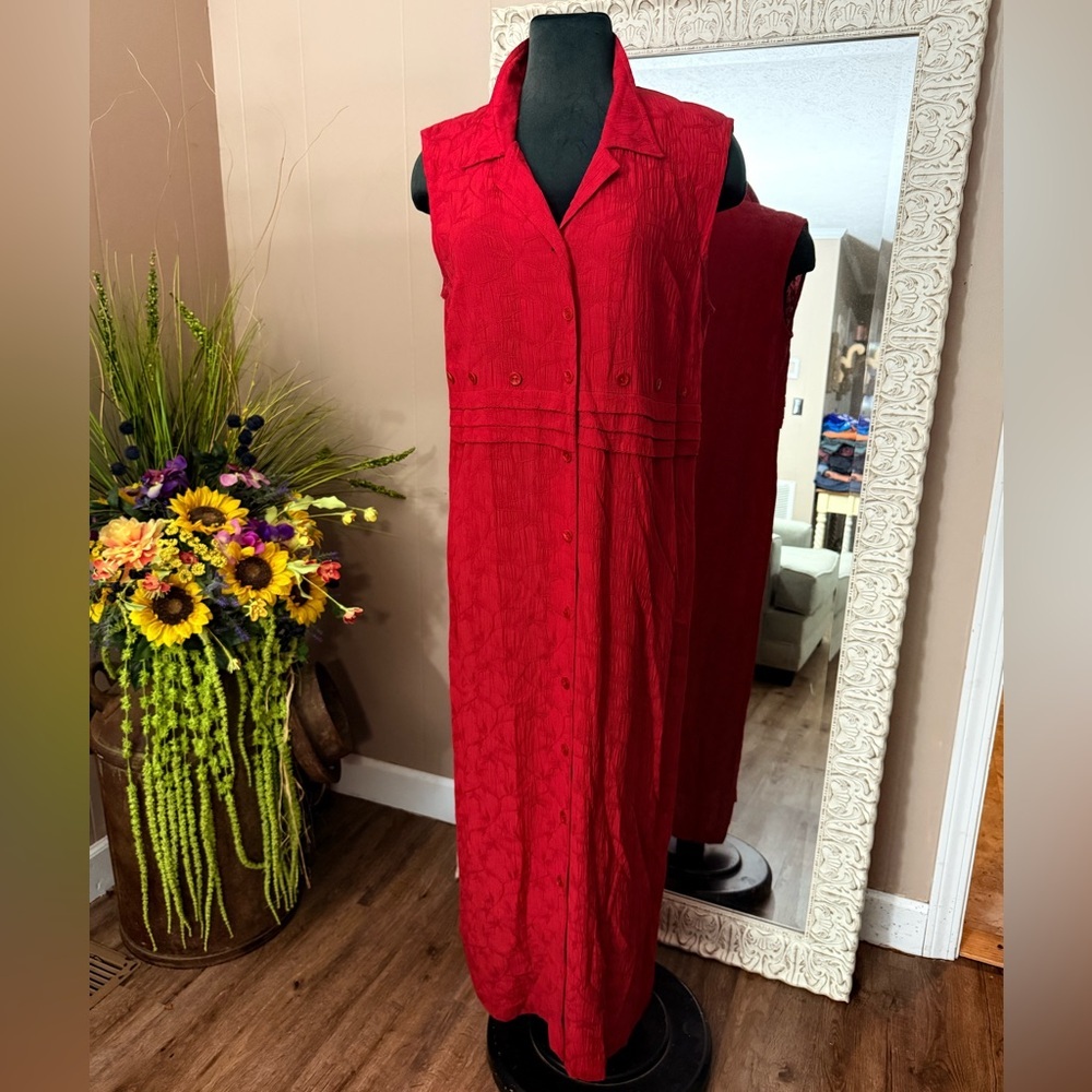 VTG Melissa Harper Textured Sleeveless Button Down Maxi Dress